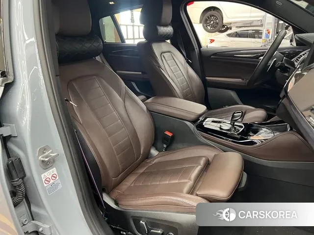 BMW X4 (G02) 2024 Серебристо-серый из Кореи, фото 6