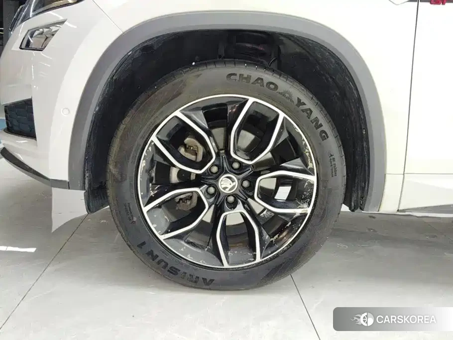 Skoda Kodiaq id 4617104 из Китая 12