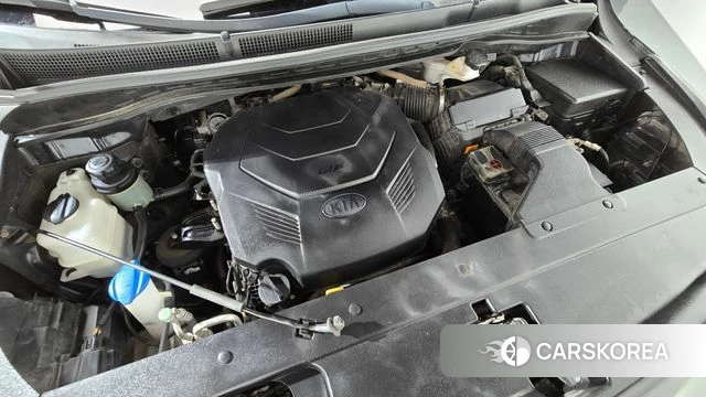 Kia The New Carnival id 4563120 из Кореи 35