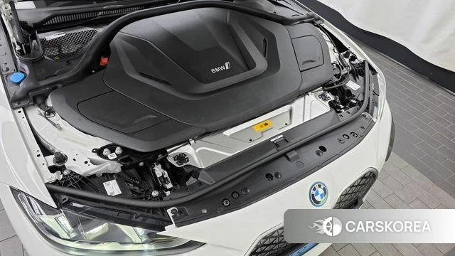 BMW i4 id 4505284 из Кореи 26