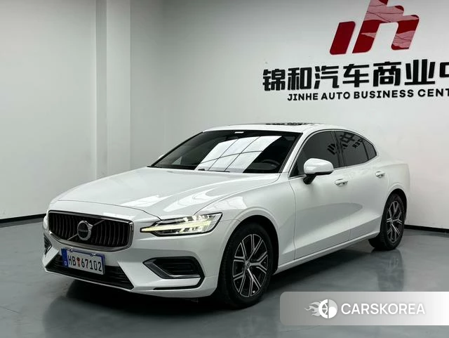 Volvo S60 2023 Белый из Китая, фото 6