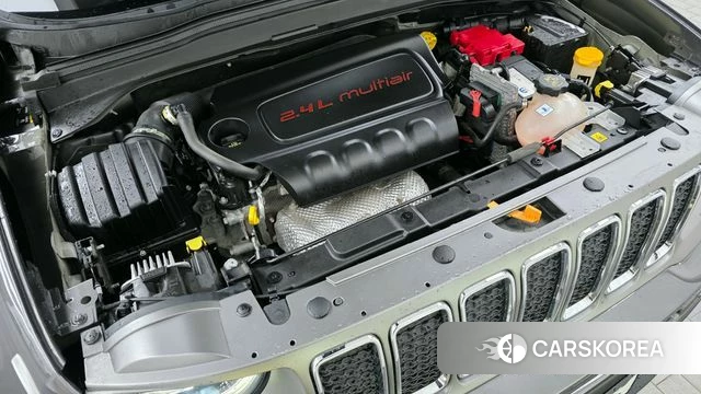 Jeep Renegade id 3799966 из Кореи 16