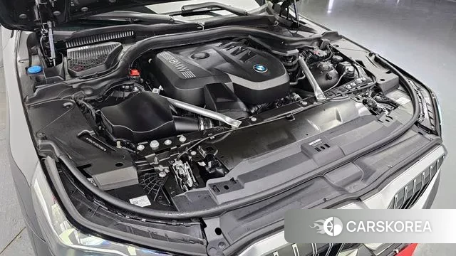 BMW 5 Series (G60) id 3016083 из Кореи 16