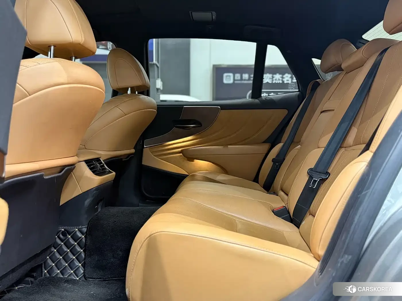 Lexus LS id 4514152 из Китая 15