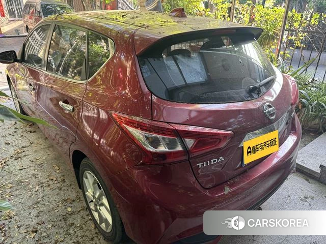 Nissan TIIDA 2021 Красный из Китая, фото 6