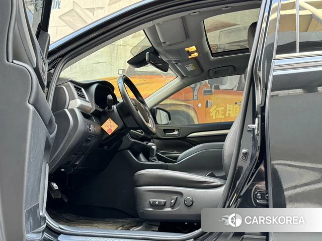 Toyota Highlander id 4213569 из Китая 9