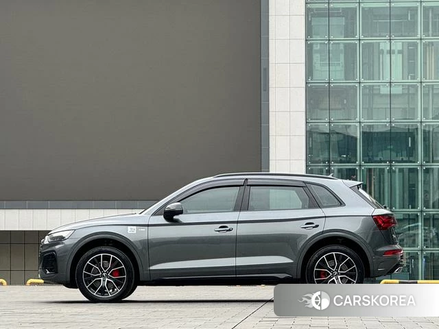Audi Q5L id 4273957 из Китая 11