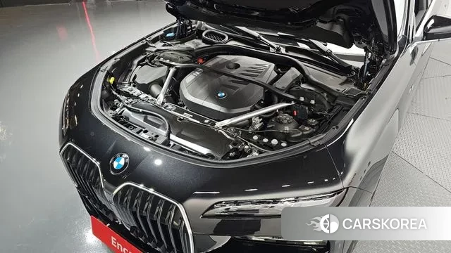 BMW 7 Series (G70) id 3486985 из Кореи 16