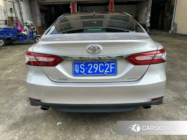 Toyota Camry 2022 Шампань из Китая, фото 6