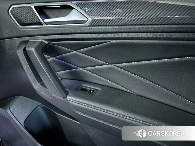 Volkswagen Tiguan L id 4314345 из Китая 13