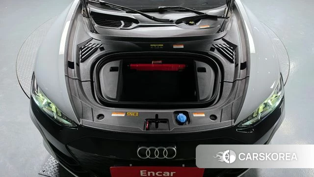 Audi e-Tron GT id 3819003 из Кореи 16