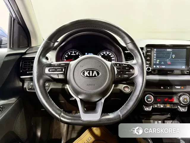 Kia Stonic id 2976376 из Кореи 16