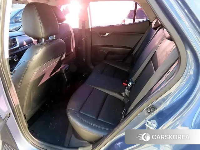 Kia Stonic id 3536110 из Кореи 16