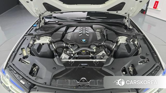 BMW 5 Series (G30) id 4501213 из Кореи 28