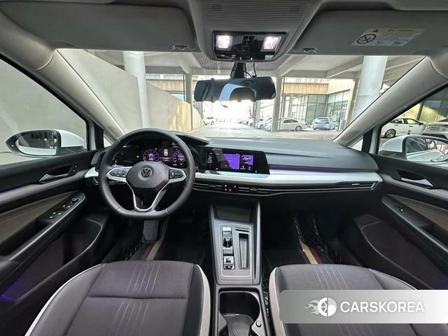 Volkswagen Golf 2022 Белый из Китая, фото 6