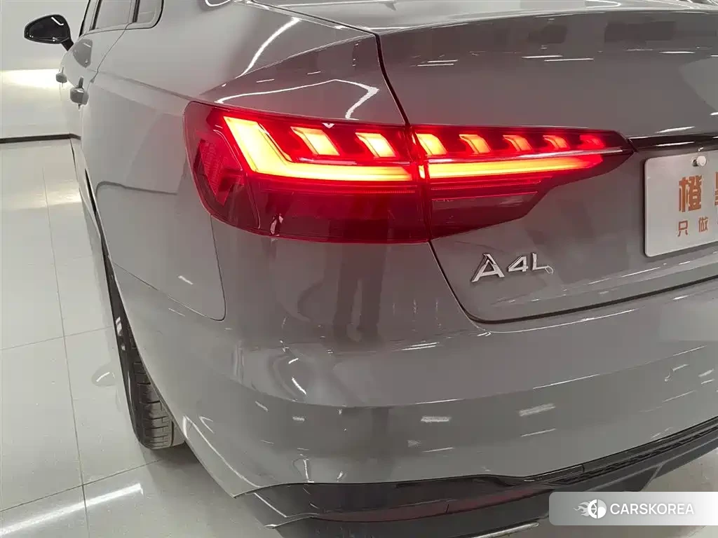 Audi A4L id 4547424 из Китая 11