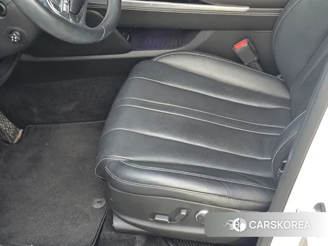 Genesis GV80 id 3306000 из Кореи 11