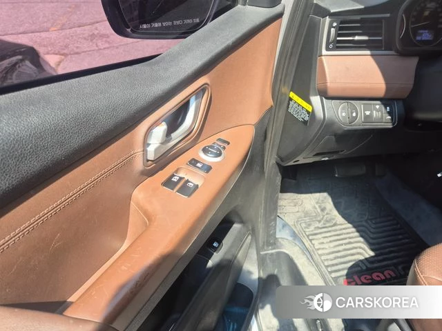 Hyundai The New Grand Starex id 4298861 из Кореи 9