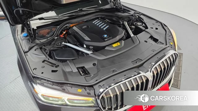 BMW 7 Series (G11) id 3813178 из Кореи 16