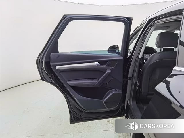 Audi Q5L id 4258226 из Китая 21