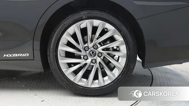 Lexus ES300h 7th generation id 3378613 из Кореи 16