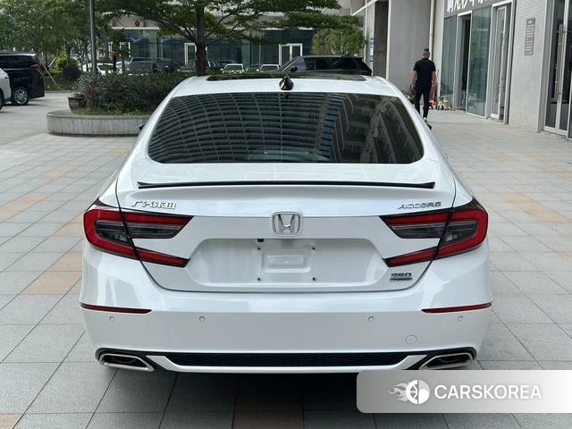 Honda Accord id 4273945 из Китая 18