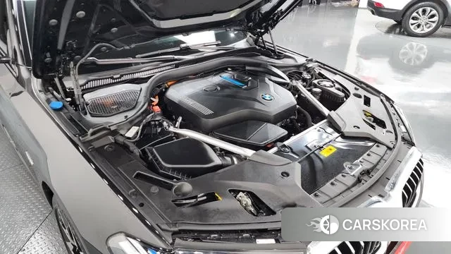 BMW 5 Series (G30) id 3341873 из Кореи 16