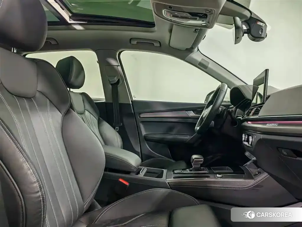 Audi Q5L id 4515317 из Китая 13