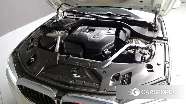 BMW 5 Series (G30) id 3485047 из Кореи 16