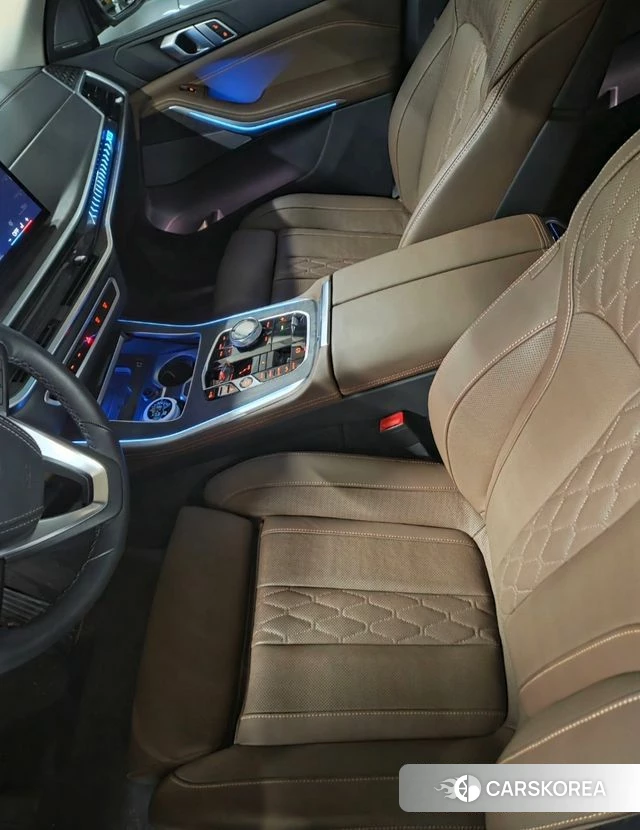 BMW X5 (G05) 2024 Серебристо-серый из Кореи, фото 6