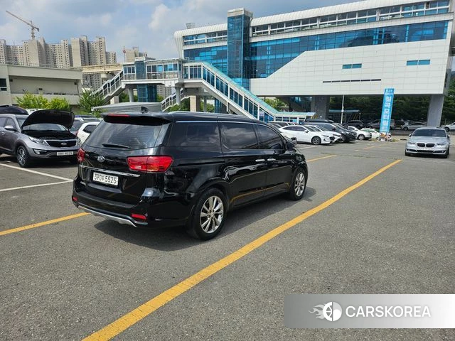 Kia The New Carnival id 4543434 из Кореи 16