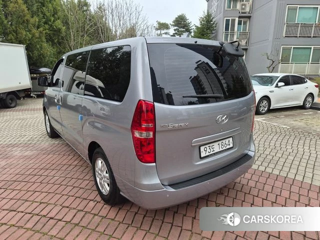 Hyundai The New Grand Starex id 3889379 из Кореи 16