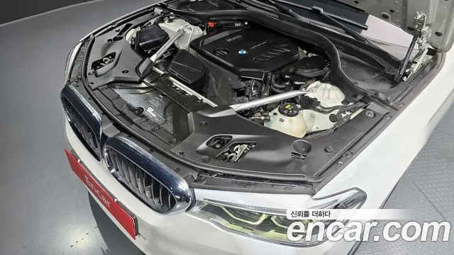 BMW 5 Series (G30) id 2932915 из Кореи 16