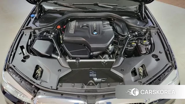 BMW 5 Series (G30) id 3695550 из Кореи 16