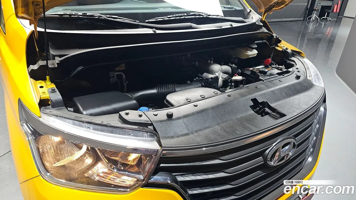 Hyundai The New Grand Starex id 2135357 из Кореи 16