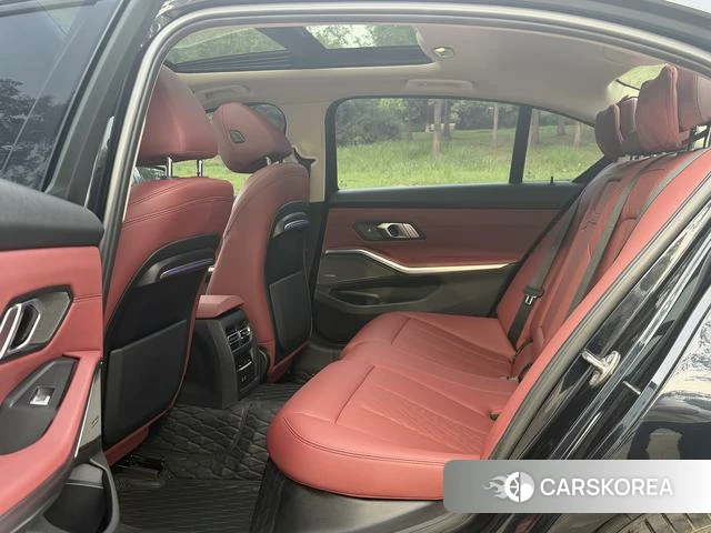 BMW 3 series 2021 Черный из Китая, фото 6