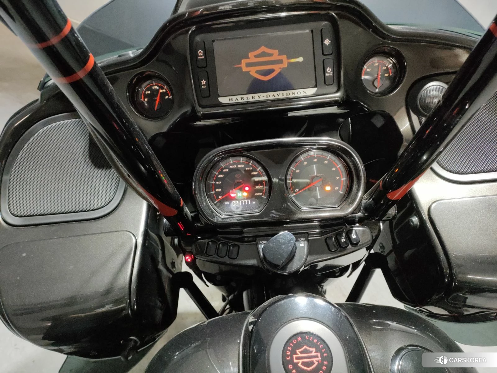 Harley-Davidson Road Glide FLTRXSE1920CVO 2018 из Японии