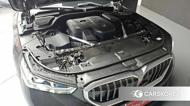 BMW 5 Series (G60) id 3823701 из Кореи 16