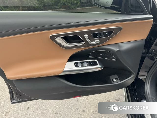 Mercedes-Benz E-class id 4334876 из Китая 16
