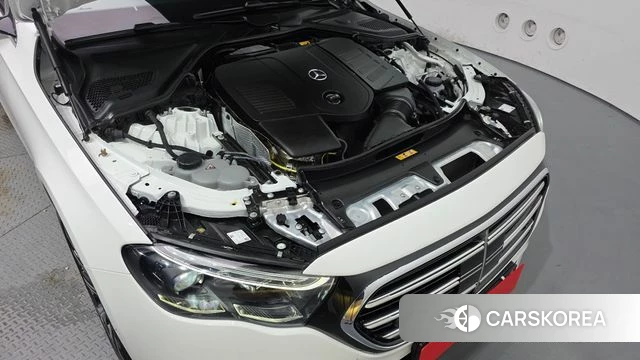Mercedes-Benz E-Class W214 id 4554798 из Кореи 28
