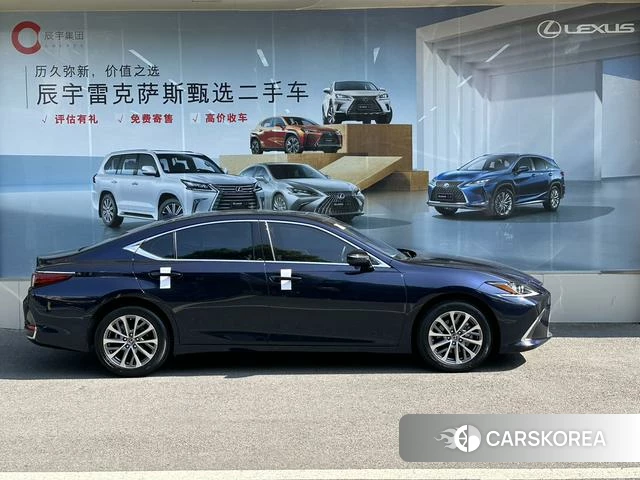 Lexus ES id 4279271 из Китая 16