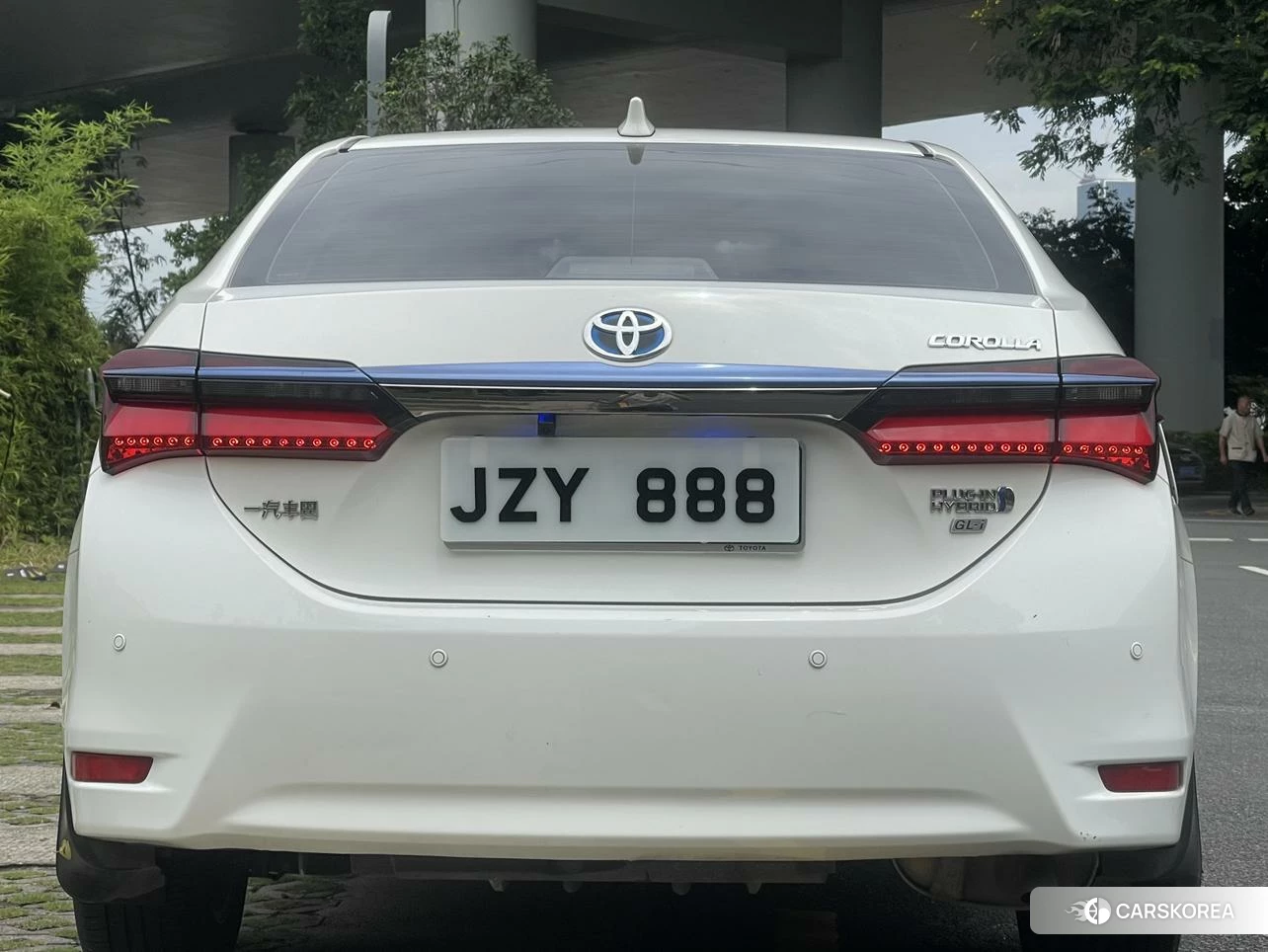 Toyota Corolla dual engine E+ id 4440581 из Китая 19