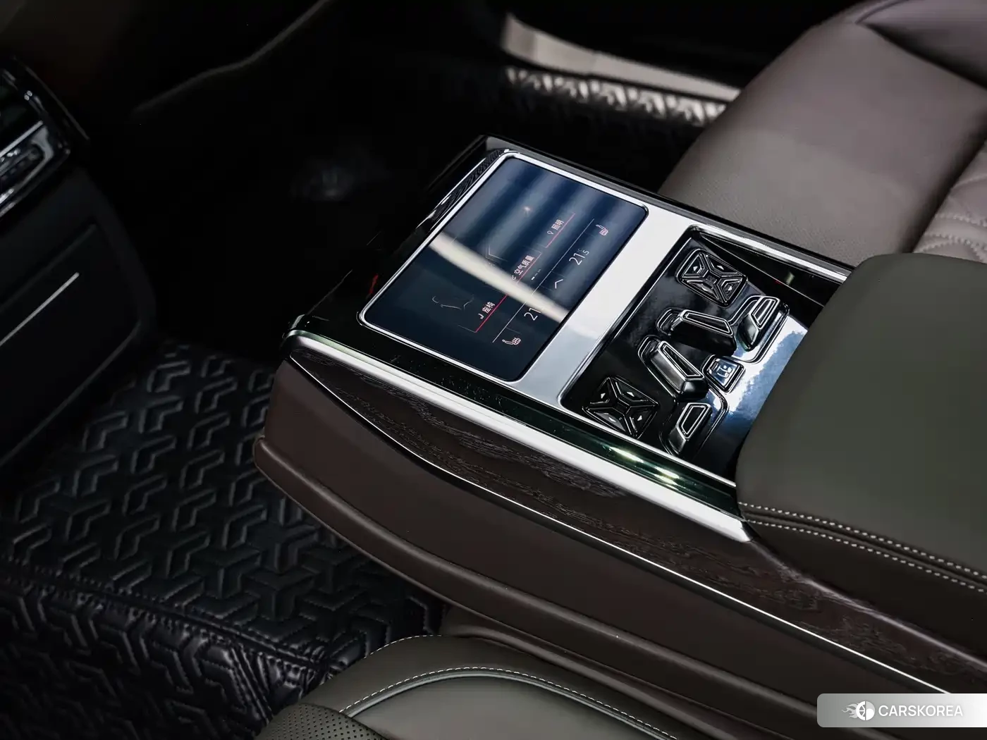 Audi A8 id 4686035 из Китая 18