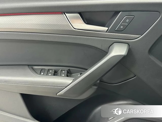 Audi Q5L id 4253376 из Китая 19