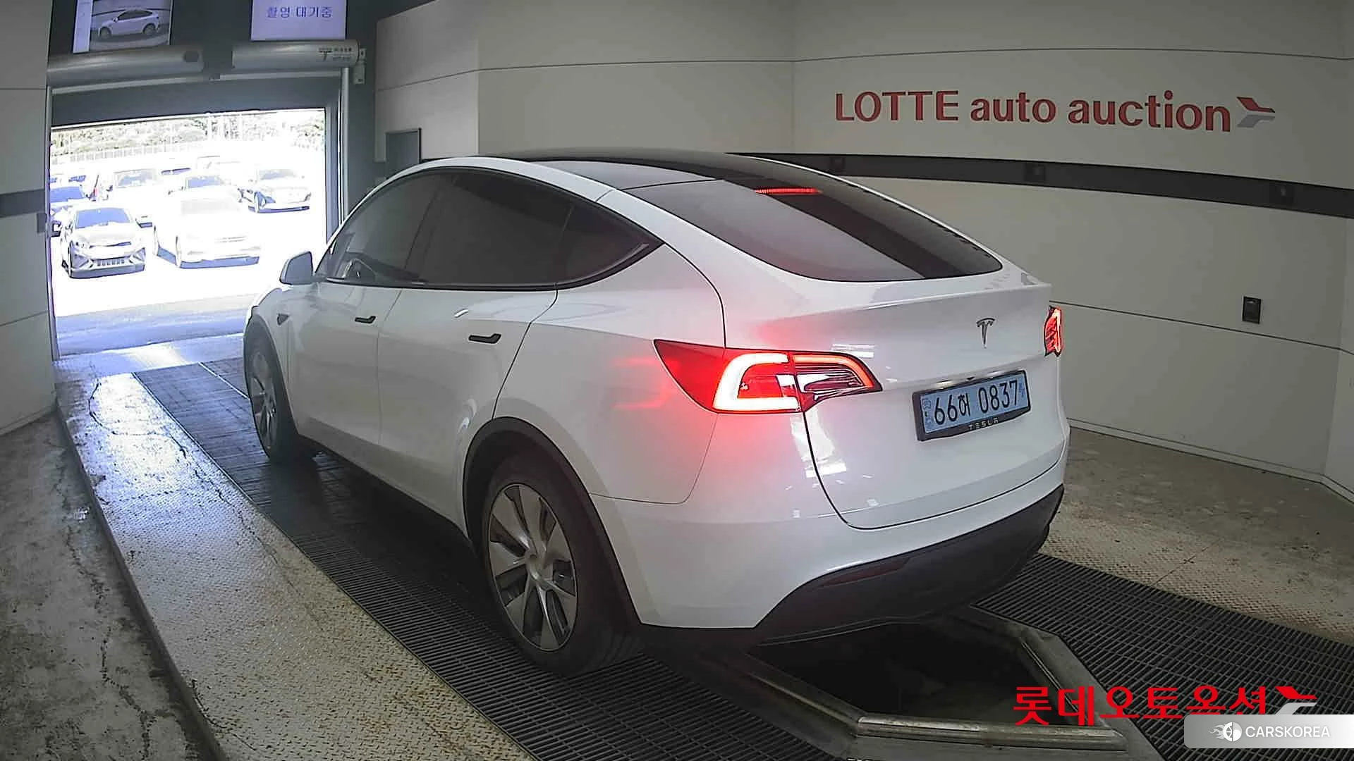 Tesla Model Y RWD id 4909363 из Кореи 33