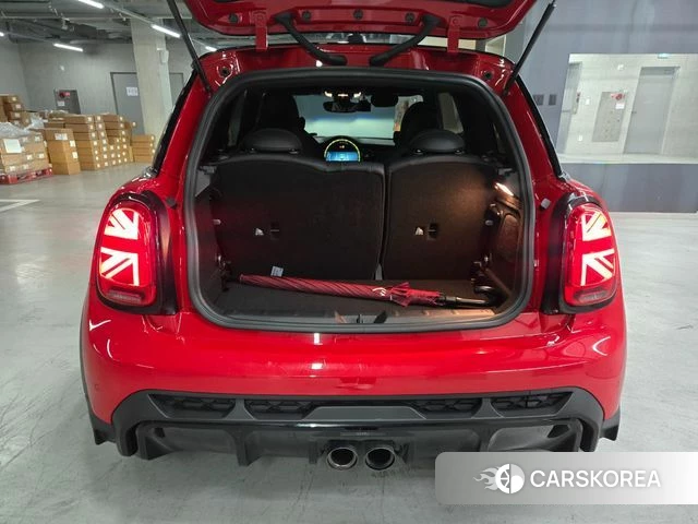 Mini Cooper S 2023 Красный из Кореи, фото 6