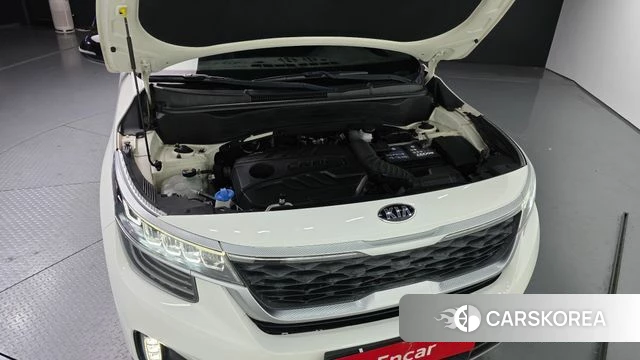 Kia Seltos id 4268772 из Кореи 16