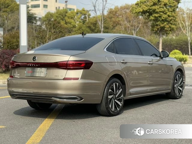 Volkswagen Passat id 3939422 из Китая 9