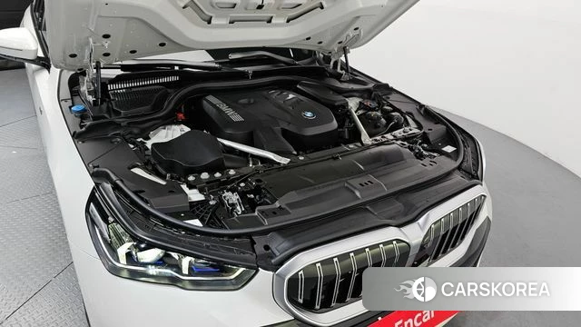 BMW 5 Series (G60) id 3896726 из Кореи 16