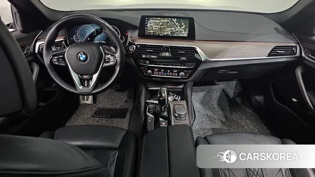 BMW 5 Series (G30) id 3627266 из Кореи 16